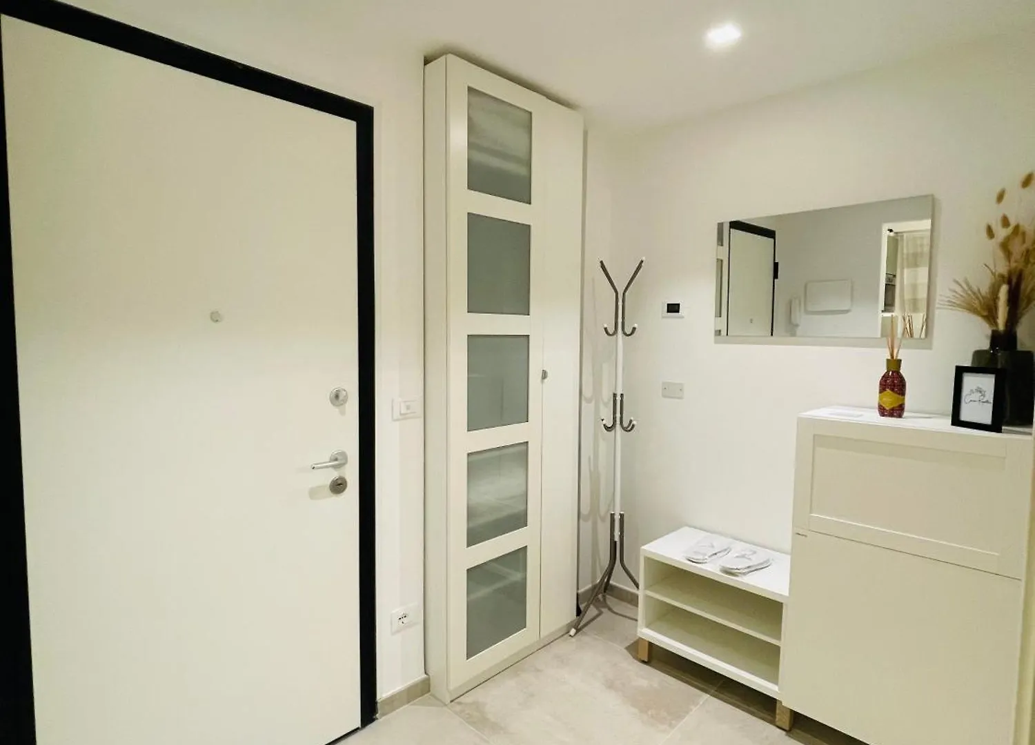 Appartamento Casa Rosetta - Relax In Centro, Parcheggio Privato, Mare A 2 Passi Bordighera